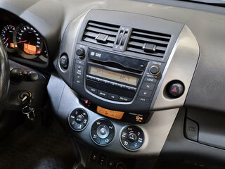 2011 Toyota RAV4 III (XA30) Рестайлинг, белый, 1163000 рублей, вид 5