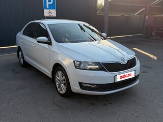 2017 Skoda Rapid I Рестайлинг, белый, 1350000 рублей, вид 3