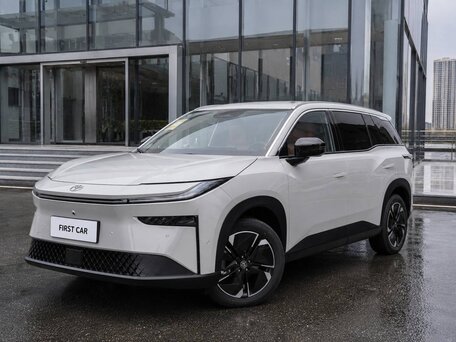 2026 Toyota bZ3X 58.3 kWh, серый, 2729512 рублей, вид 1