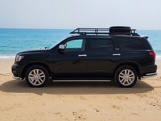 2011 Toyota Sequoia II, чёрный, 2500000 рублей, вид 2