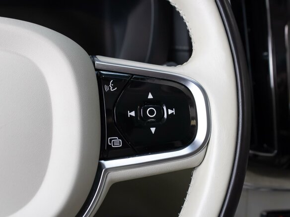 2020 Volvo XC60 II, голубой, 3450000 рублей - вид 13