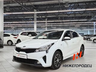 2020 Kia Rio IV Рестайлинг, белый, 1559000 рублей, вид 1