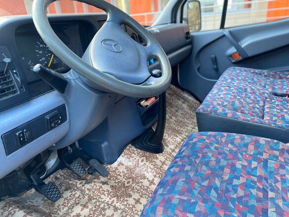 1994 Mercedes-Benz Sprinter, белый, 2360000 рублей - вид 21