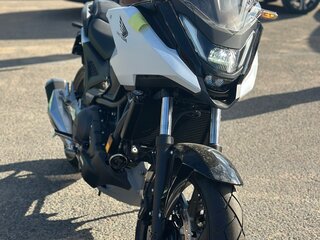 2026 Honda NC 750X, белый, 1380000 рублей, вид 4
