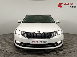 2019 Skoda Octavia III (A7) Рестайлинг, белый, 1900000 рублей, вид 2