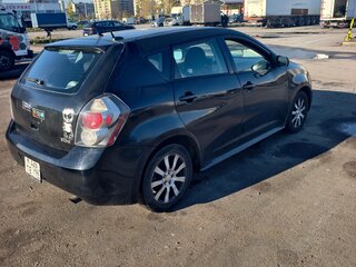 2008 Pontiac Vibe II, чёрный, 610000 рублей, вид 2