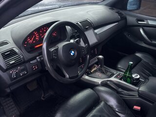 2004 BMW X5 4.4i I (E53) Рестайлинг, чёрный, 1000000 рублей, вид 4