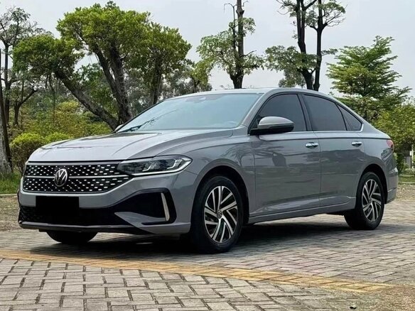 2023 Volkswagen Lavida III Рестайлинг, серый, 1500000 рублей