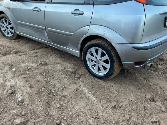 2005 Ford Focus I Рестайлинг, серый, 110000 рублей - вид 9