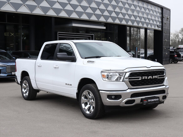 2022 Ram 1500 Crew Cab V, белый, 5801400 рублей - вид 20