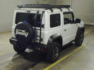 2021 Suzuki Jimny Sierra IV, серебристый, 1780000 рублей, вид 3