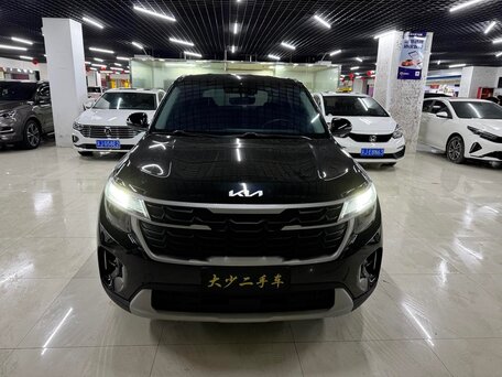2023 Kia Seltos I Рестайлинг, чёрный, 1546700 рублей, вид 2