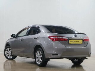 2014 Toyota Corolla XI (E160, E170, E180), серебристый, 1349000 рублей, вид 4