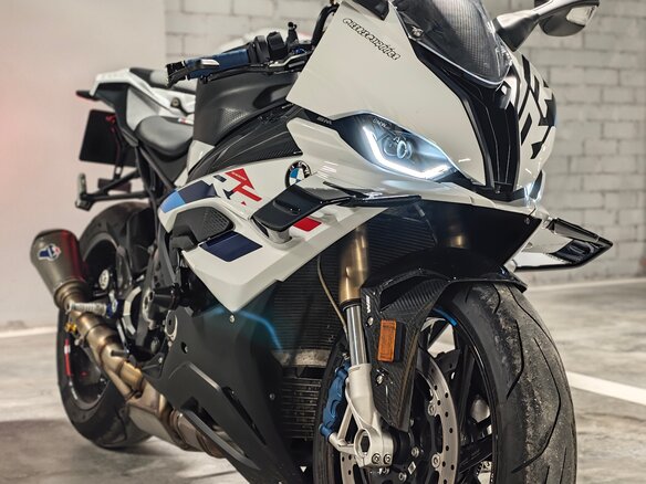 2023 BMW S 1000 RR, белый, 1945000 рублей - вид 11