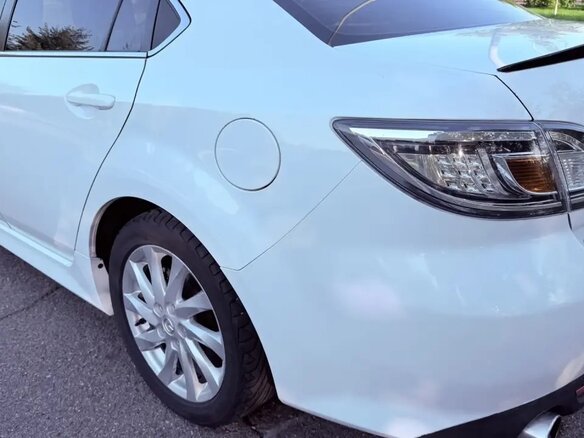 2011 Mazda 6 II (GH) Рестайлинг, белый, 1100000 рублей - вид 13