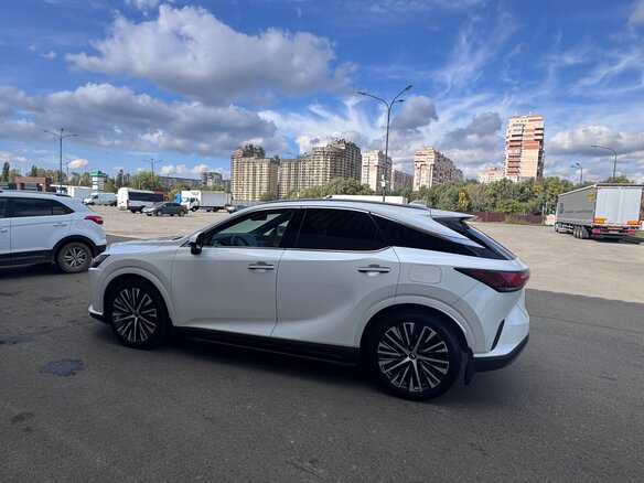 2023 Lexus RX 350 V, белый, 8400000 рублей - вид 6