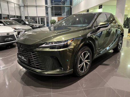Lexus RX V