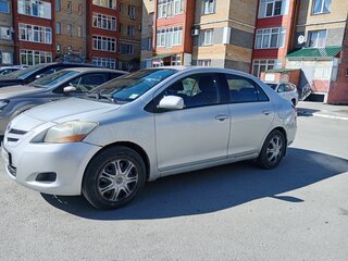 2007 Toyota Yaris II, серебристый, 550000 рублей, вид 1