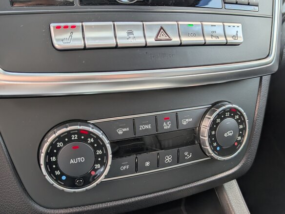 2014 Mercedes-Benz GL-Класс 400 II (X166), белый - вид 17