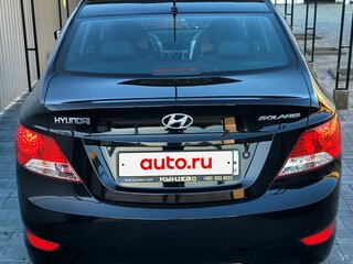 2013 Hyundai Solaris I, чёрный, 670000 рублей, вид 2