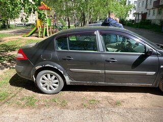 2006 Renault Megane II, чёрный, 122403 рублей, вид 2