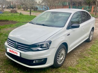 2017 Volkswagen Polo V Рестайлинг, белый, 725000 рублей, вид 4