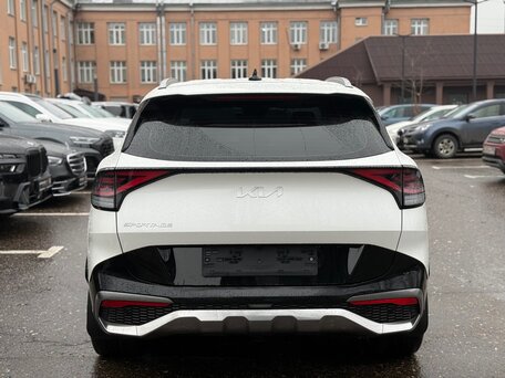 2023 Kia Sportage V, белый, 3740000 рублей, вид 4