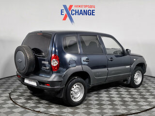 2012 Chevrolet Niva I Рестайлинг, чёрный, 355000 рублей, вид 2