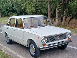 1977 Lada (ВАЗ) 21011, белый, 1700000 рублей, вид 3