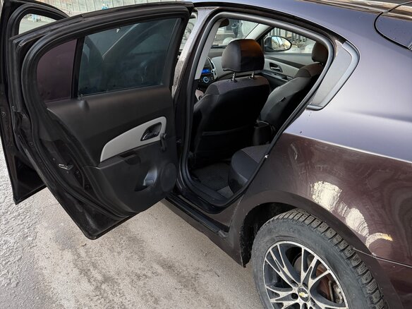 2015 Chevrolet Cruze I Рестайлинг, коричневый, 629000 рублей - вид 11