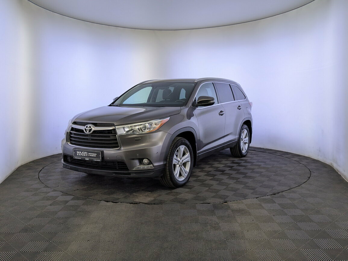 Открыть фотографии: Toyota Highlander III (XU50)
