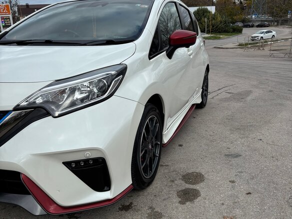 2017 Nissan Note Nismo e-Power II Рестайлинг, белый, 1480000 рублей - вид 2