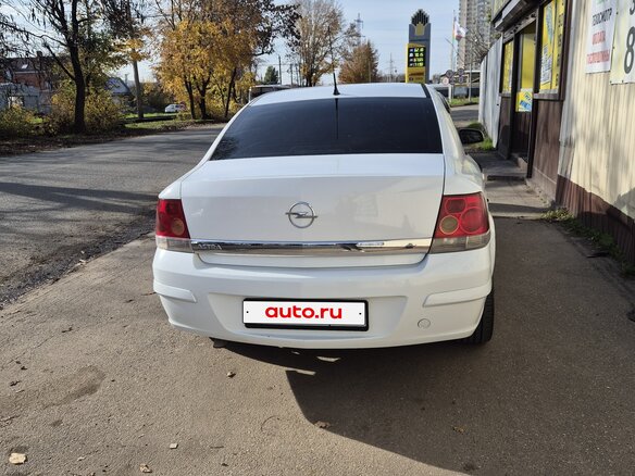 2008 Opel Astra H Рестайлинг, белый, 600000 рублей - вид 9