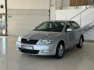 2013 Skoda Octavia II (A5) Рестайлинг, серый, 649900 рублей, вид 3