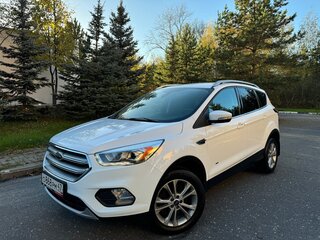 2017 Ford Kuga II Рестайлинг, белый, 1490000 рублей, вид 2