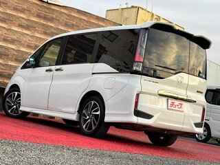 2017 Honda Stepwgn Spada V, белый, 1600400 рублей, вид 5