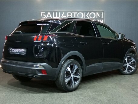 2018 Peugeot 3008 II, чёрный, 1684000 рублей, вид 4