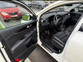 2017 Kia Sorento III Prime, белый, 2320000 рублей, вид 5