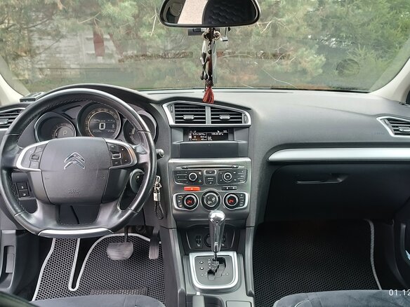 2013 Citroen C4 II, серебристый, 700000 рублей - вид 7
