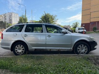 2011 Skoda Octavia II (A5) Рестайлинг, серебристый, 520000 рублей, вид 4