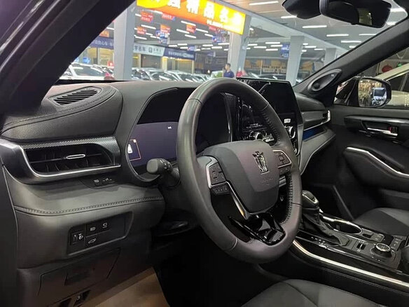 2022 Toyota Crown Kluger, чёрный, 5006700 рублей - вид 7
