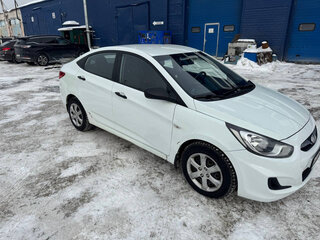 2012 Hyundai Solaris I, белый, 790000 рублей, вид 2