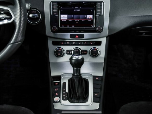 2014 Volkswagen Passat B7, зелёный - вид 15