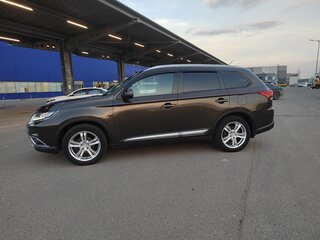 2016 Mitsubishi Outlander III Рестайлинг 2, коричневый, 1680000 рублей, вид 3
