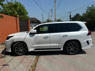 2020 Lexus LX 570 III Рестайлинг 2, белый, 9150000 рублей, вид 5