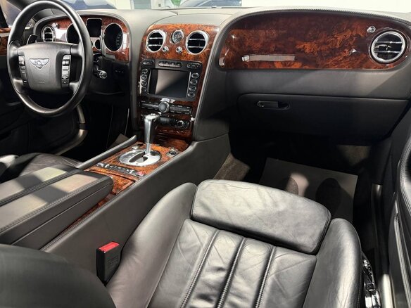 2007 Bentley Continental Flying Spur, чёрный, 2790000 рублей - вид 16