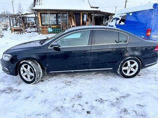 2013 Volkswagen Passat B7, чёрный, 1000000 рублей, вид 3
