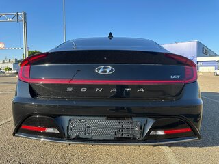 2020 Hyundai Sonata VIII (DN8), чёрный, 2250000 рублей, вид 4