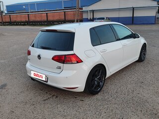 2014 Volkswagen Golf VII, белый, 1250000 рублей, вид 5