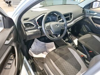 2025 Lada (ВАЗ) Vesta SW I Рестайлинг (NG), белый, 1748500 рублей, вид 4